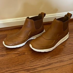 Nike brown pull on sneakers white white sole